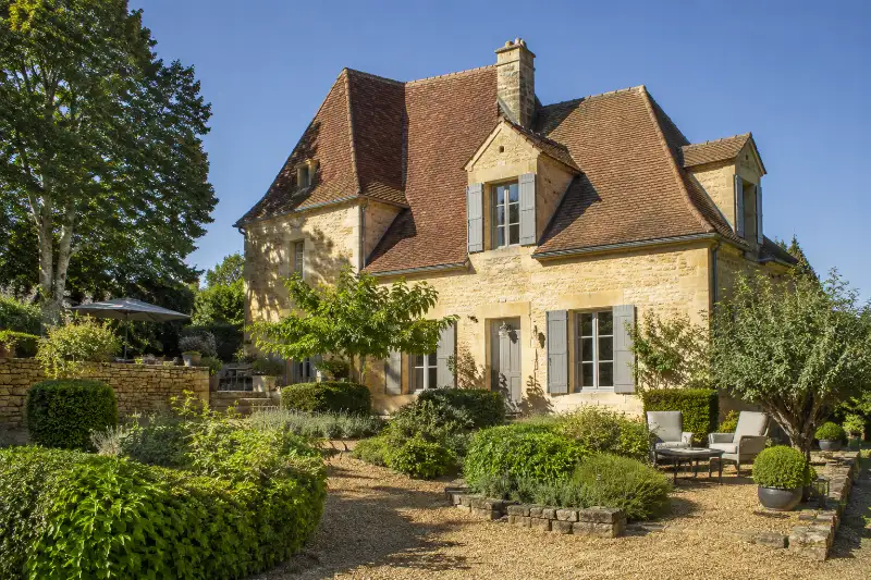 Agence immobilière Sarlat — maison de caractère en Périgord noir